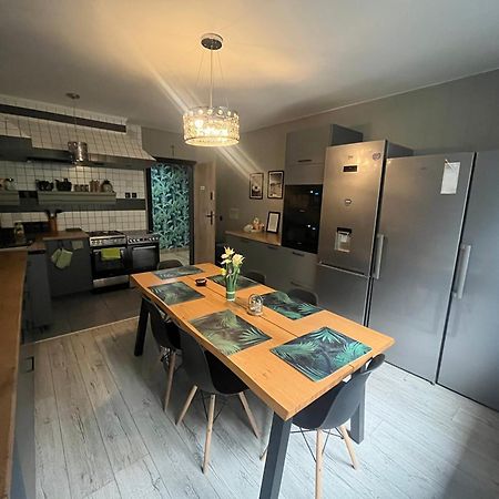 Happy 4 Aparthotel Krosno Ngoại thất bức ảnh
