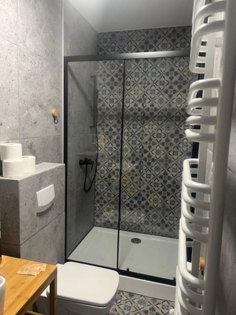 Happy 4 Aparthotel Krosno Ngoại thất bức ảnh